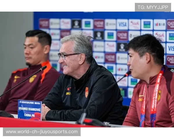 主帅亲自督导定位球训练，角球演习频率翻倍